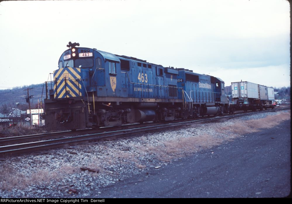 DH 463, BM 304 on the "oil can", OILC.